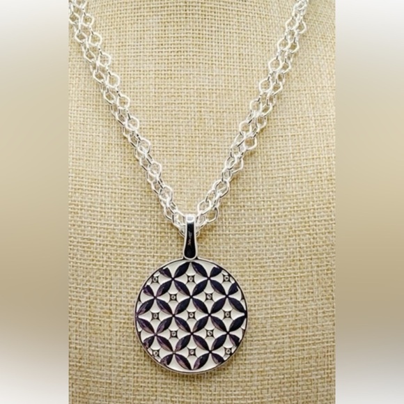 Silver Star Reversible Pendant Necklace - Picture 1 of 5